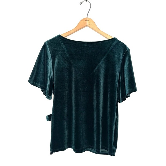 Shinestar | Green Velvet Wrap Short Sleeve Top Size L - Picture 2 of 9
